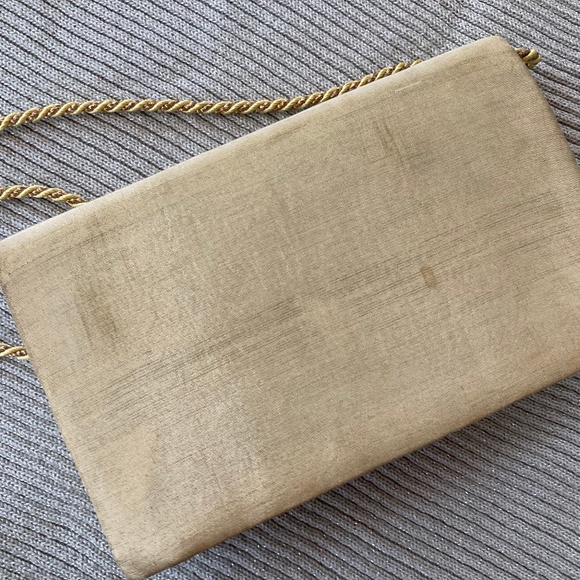 Hand painted, beaded and embroidered small cloth evening bag. - Picture 8 of 8